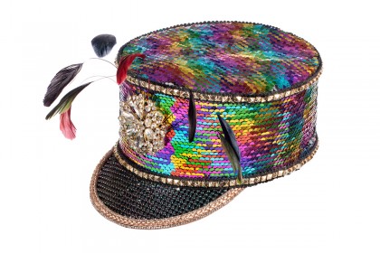 Pet Burning Man rainbow met veren